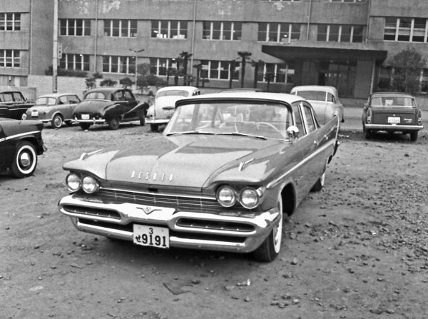 59-2a (096-26) 1959 DeSoto Firedome 4dr Sedan.jpg